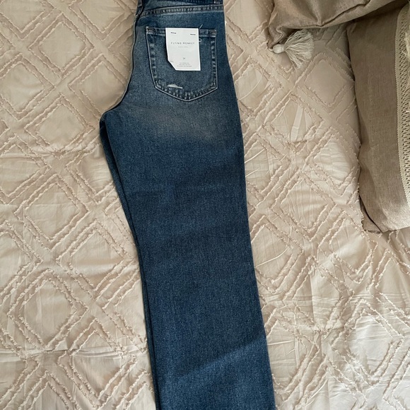 Fly monkey Capri black label exclusive to buckle ! Size 24 high wasted capris! - Picture 4 of 4